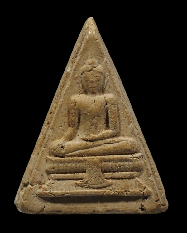 พระผงพิมพ์อู่ทอง สามเหลี่ยม วัดอ่างทองวรวิหาร ปี พ.ศ.2491 มวลสารสมเด็จเกศไชโย ที่ชำรุด จำนวนมาก หากย - 5