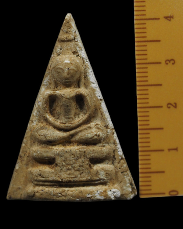 พระพิมพ์วัดสามปลื้มเศียรโล้น พิมพ์ใหญ่ เนื้อผงพระเก่าเนื้้อจัดๆ โซนผงเก่าวัดระฆัง น่าจะพระยุคราวปี - 4