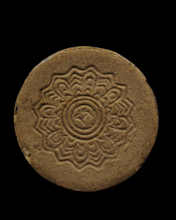 พระผงจันทร์ลอย พิมพ์พระโมคคัลลาน์-พระสารีบุตร ปิดทองร่องชาต หลวงพ่อสำลี วัดห้วยยาง ชลบุรี พิมพ์นี - 3