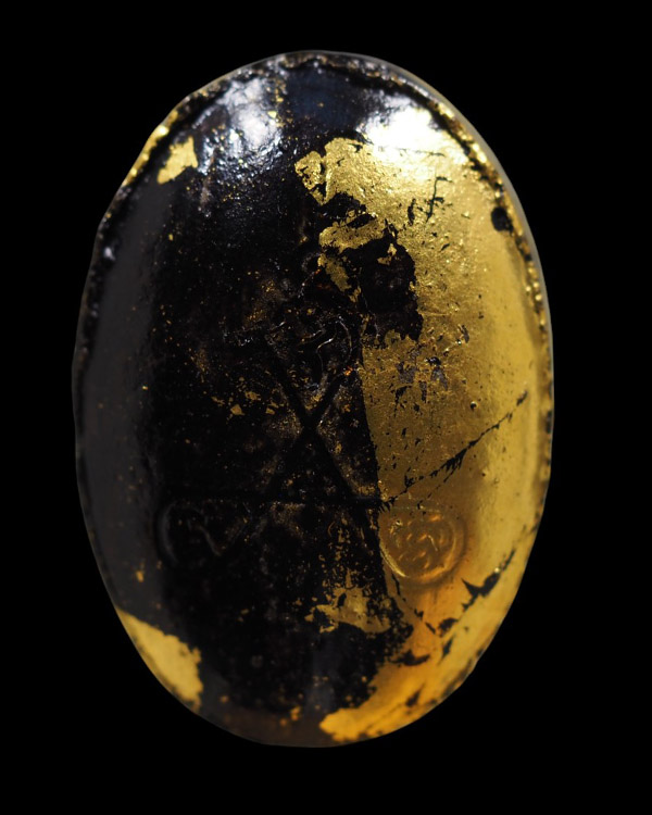 พระปิดตาพิมพ์ไข่ผ่าซีก รุ่นแรก ลงรักปิดทอง หลังยันต์ หลวงปู่ธูป วัดพิรุณศาสตร์  สามโคก  ปทุมธานี - 3