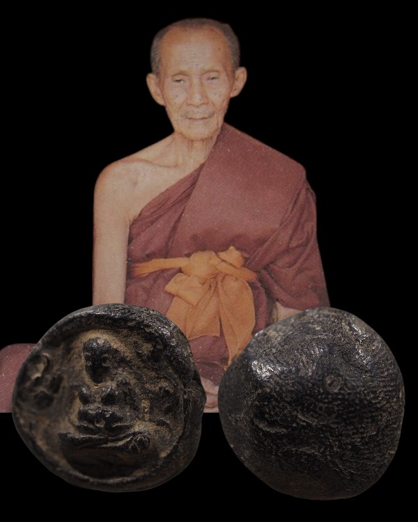 พระสังกัจจายน์เนื้อดิน พิมพ์จันทร์ลอย พิมพ์เล็ก(หายาก) ยุคแรก หลวงพ่อเต้า วัดเกาะวังไทร ประมาณ พ.ศ.๒ - 1