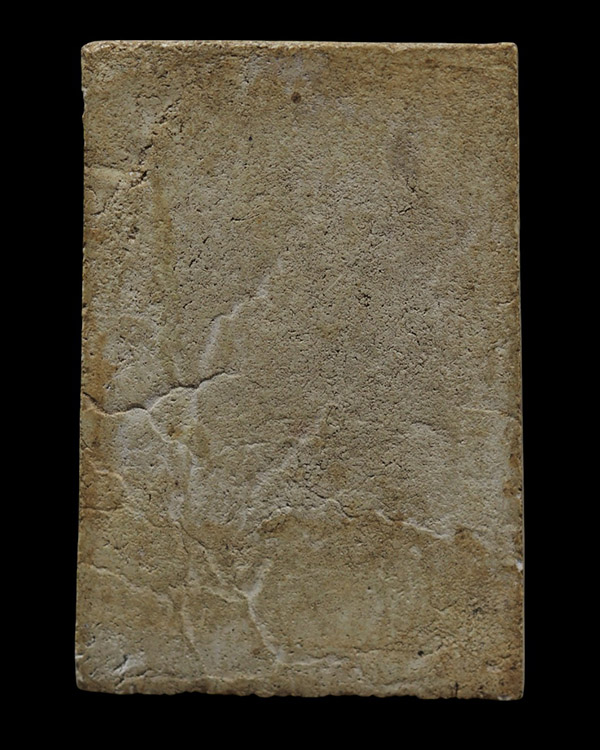 พระสมเด็จพิมพ์พระประธาน ฐานขาโต๊ะ กรอบกระจก เนื้อผง พระเก่า ไม่ทราบที่ - 3