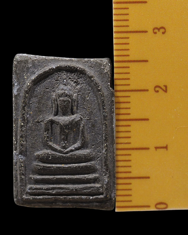 พระสมเด็จพิมพ์คะแนนพระครูมูล เนื้อดำ (นิยม)วัดประสาทบุญญาวาส กรุงเทพฯ พิธีใหญ่ ปี ๒๕๐๖ มวลสารผสมผงวั - 4