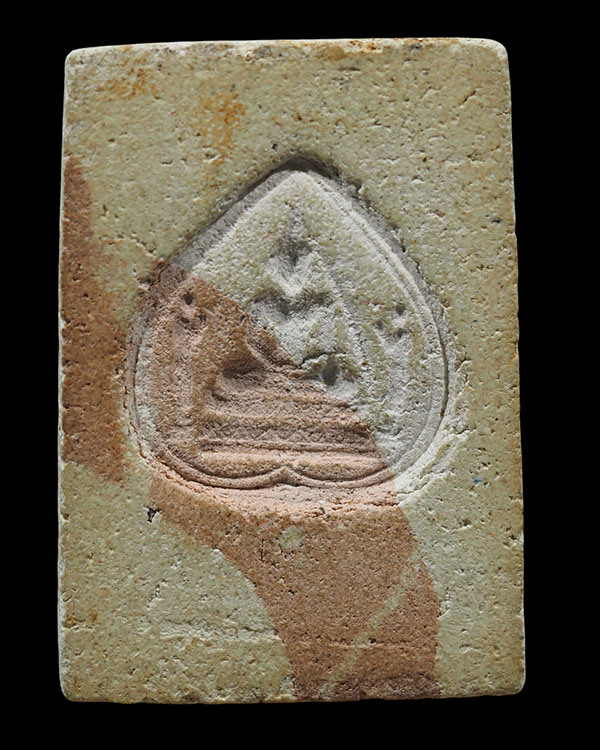 พระสมเด็จ หลังปั๊มเหรียญ เนื้อสีทูโทน (หายาก)  หลวงพ่อโต วัดพนัญเชิง จ.อยุธยา พระเก่าปีลึก - 3