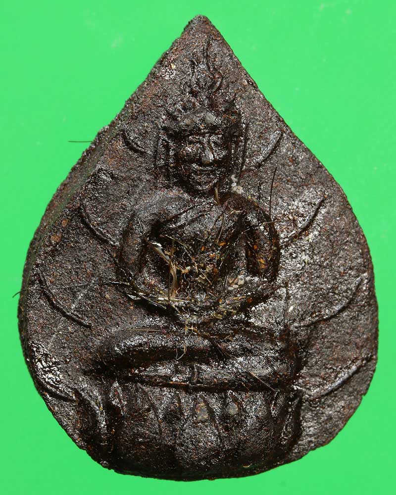 พระพิมพ์กลีบบัวเล็ก หลวงปู่แหวน วัดดอยแม่ปั๋ง ปี 2516 - 2