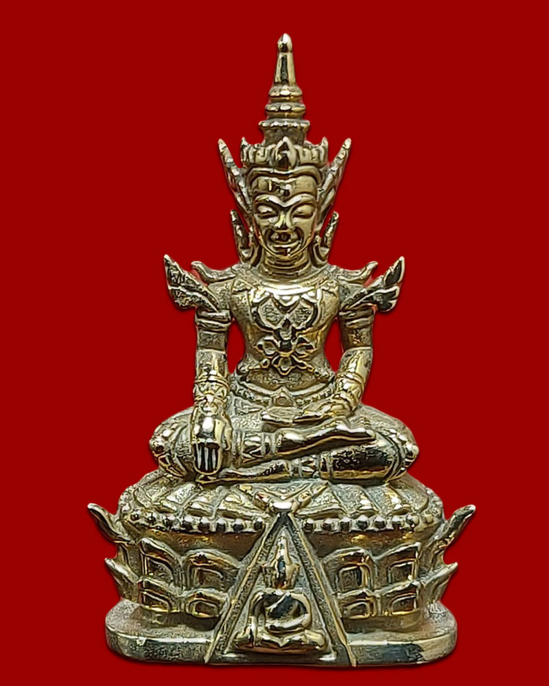 พระกริ่งนางพญาทรงเครื่อง รุ่นเศรษฐีนางพญา ปี 2555 วัดนางพญา - 2