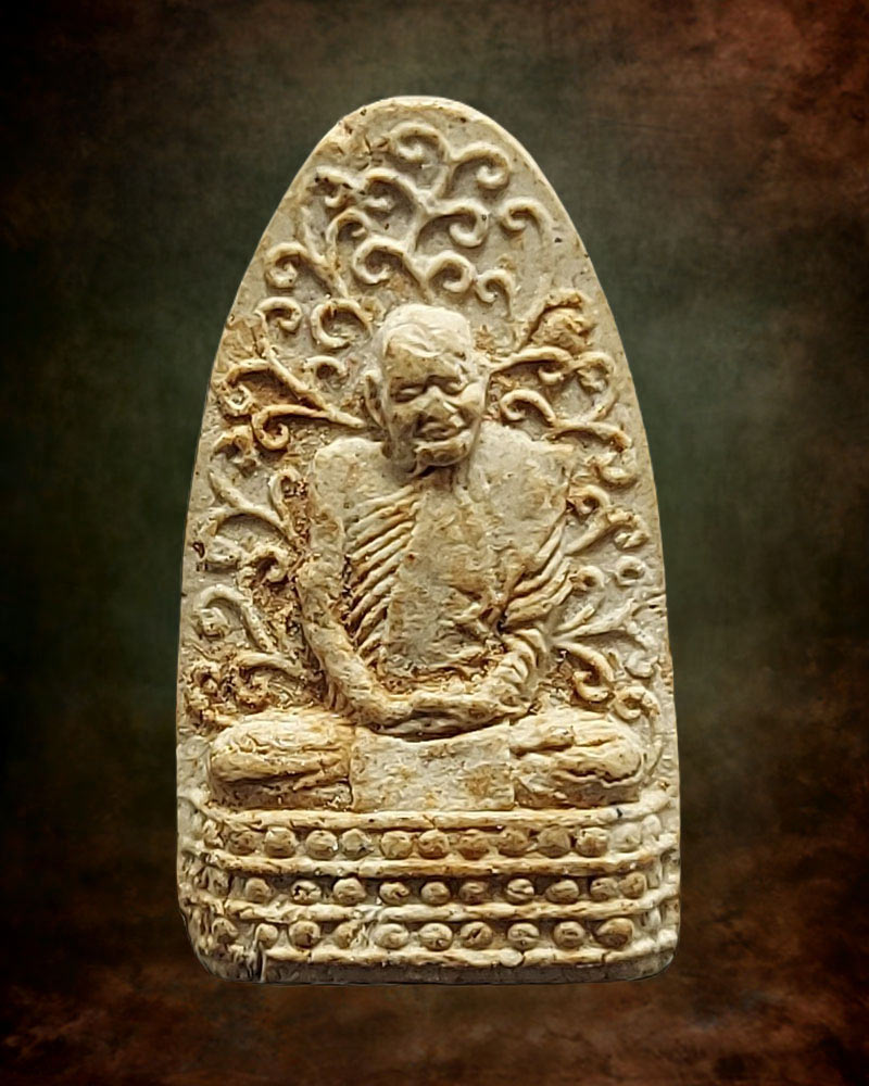 พระผงหลวงปู่แหวน วัดดอยแม่ปั๋ง พิมพ์เล็ก ปี 2517 - 3