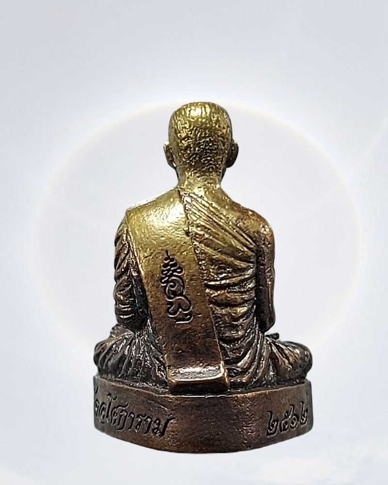 รูปเหมือน 90 ปี หลวงปู่บุญกู้ อนุวัฆฒโน วัดอโศการาม - 4