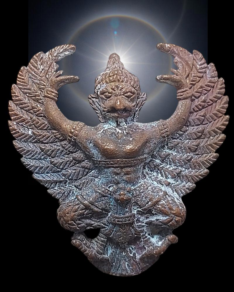 พญาครุฑ หลวงปู่อุทัย อุทฺโย วัดตาด่าน อ.ประโคนชัย จ.บุรีรัมย์ - 2
