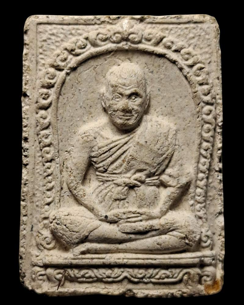 พระผงรุ่นแรก (ผงอินเดีย) หลวงพ่อเปิ่น วัดบางพระ  ปี 2527 - 2