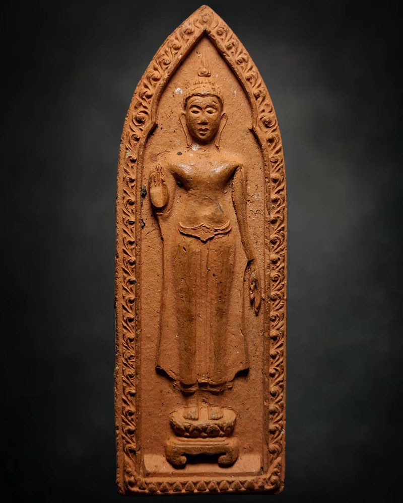 พระร่วงประทานพร วัตถุมงคลชุดพิธีมหาเทวาประสิทธิ์ หลวงพ่อเล็ก วัดเขาดิน - 2