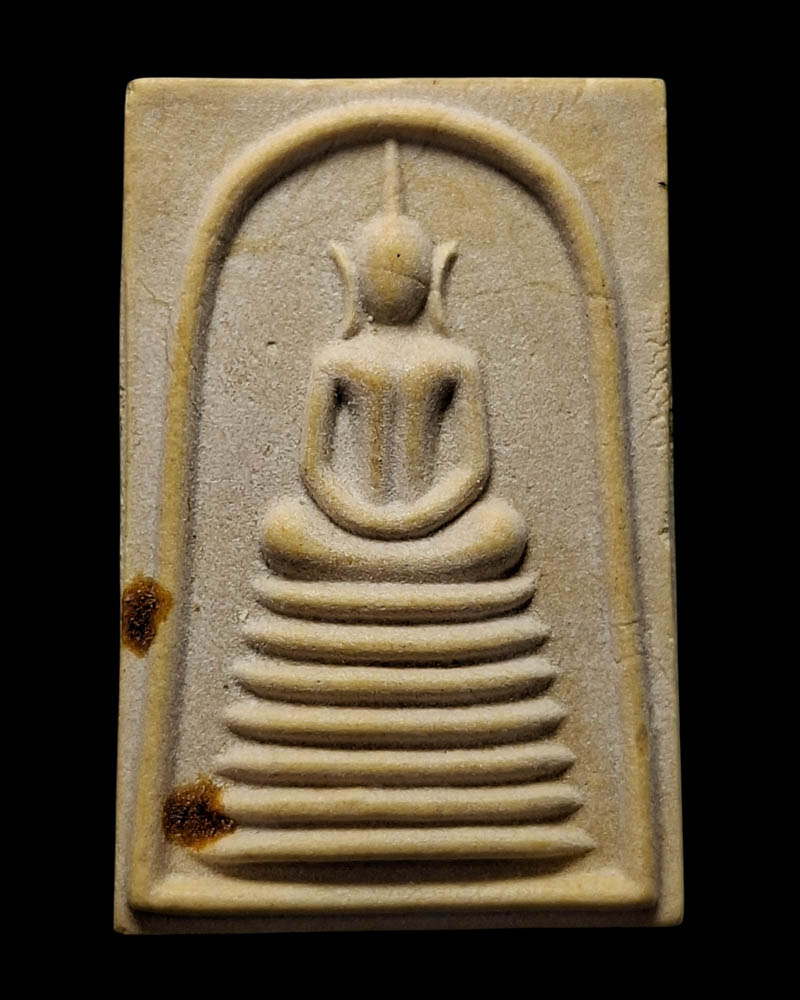 พระผงรูปเหมือนและพระสมเด็จเจ็ดชั้น   หลวงพ่อชม วัดโป่ง  จ.ชลบุรี - 2