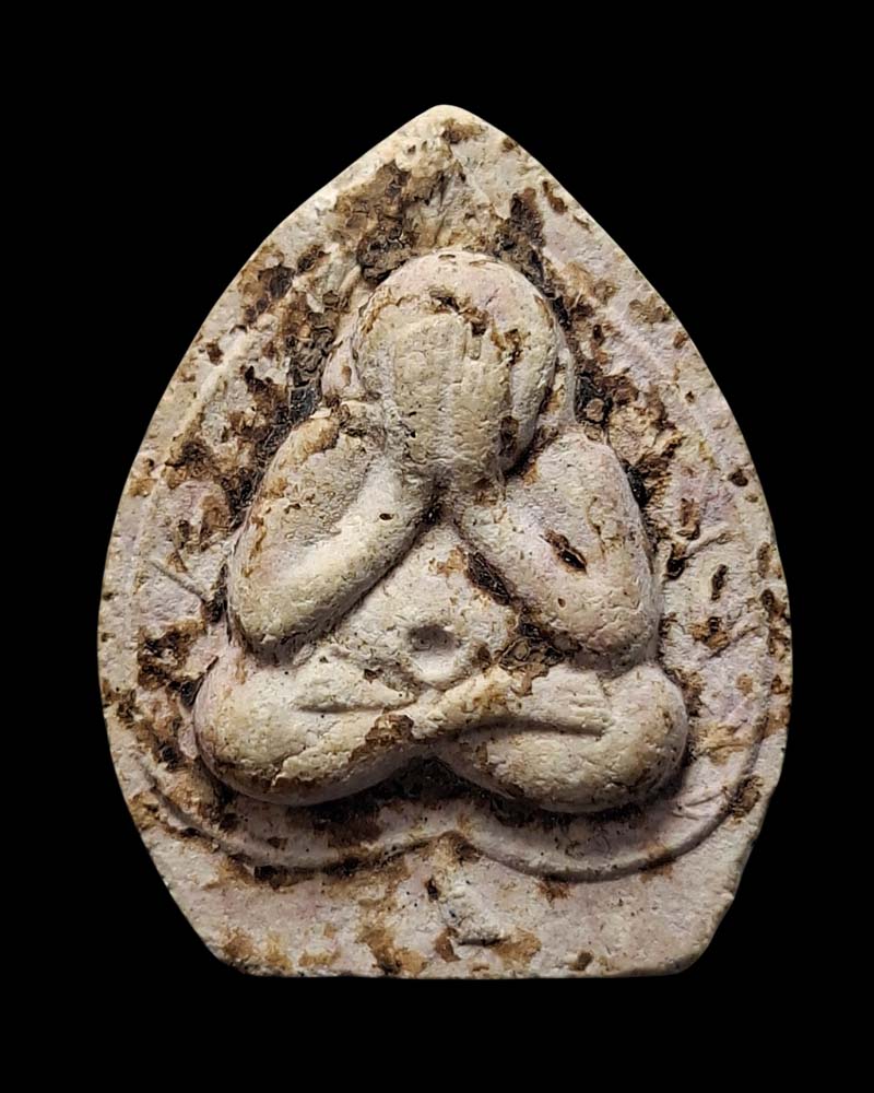 พระปิดตาคูณลาภ หลวงพ่อคูณ วัดบ้านไร่ ปี 2517 - 3