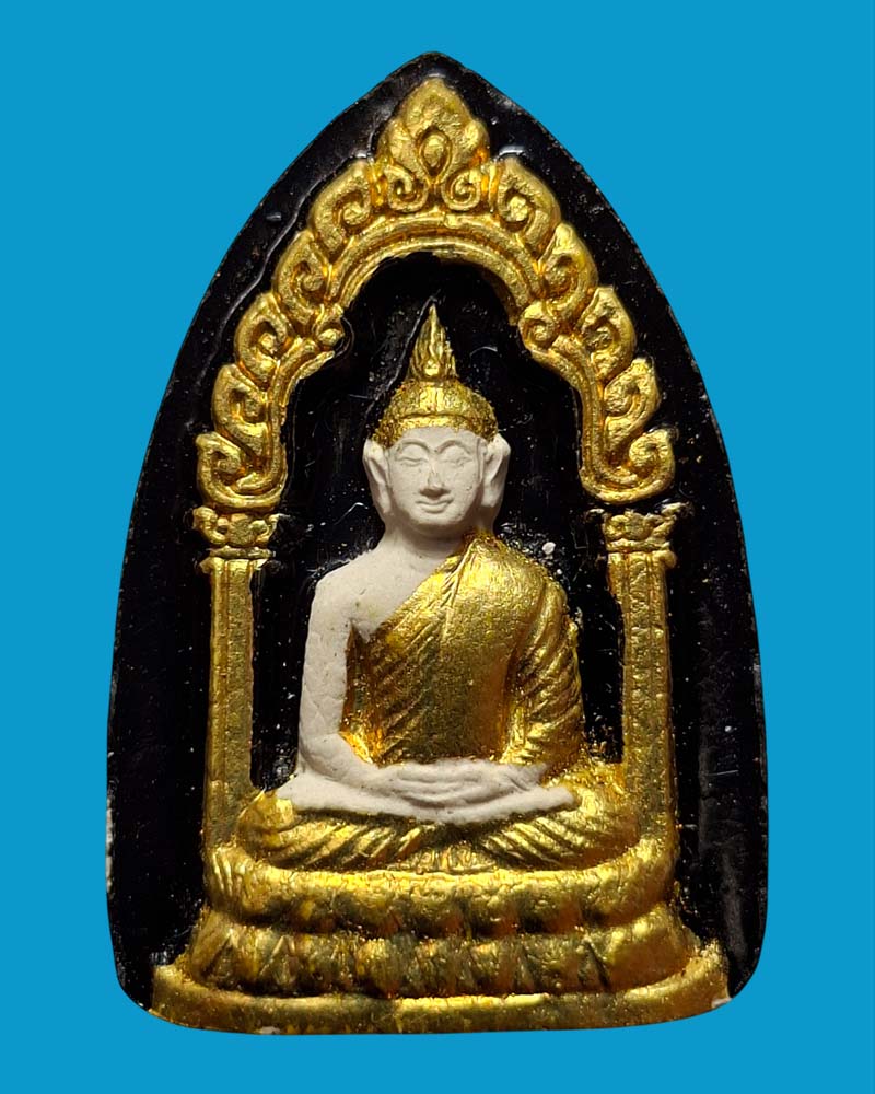 พระผง สรงน้ำ สมเด็จพระญาณวโรดม  วัดเทพศิรินทราวาส  - 2