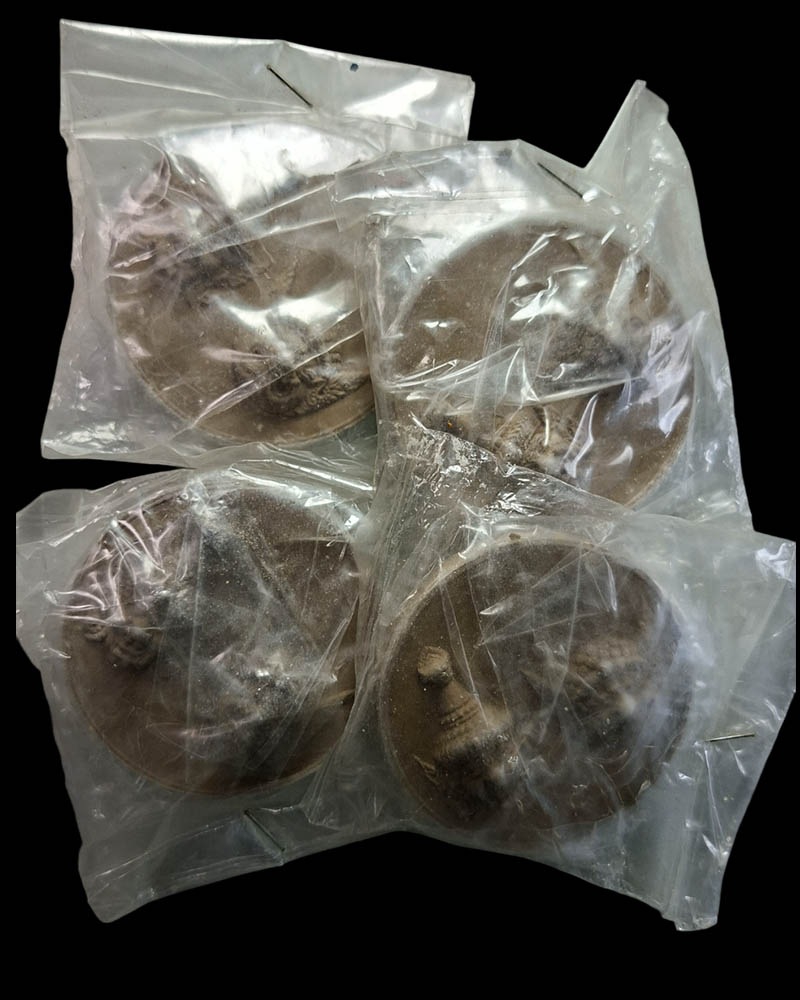 หลวงพ่อมหาราชเจ้ากรุงธนบุรี ๑ หลัง พ่อแก่ ปู่องค์พระพิราพ - 5