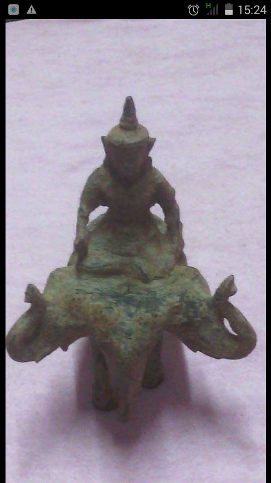 สอบถามผู้รู้ครับ