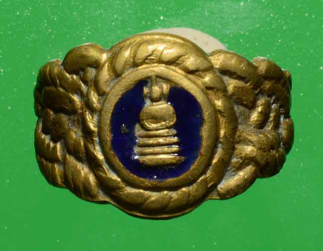 เเหวนพระเก่าไม่รู้ที่ครับ