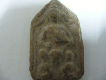 ช้วยดูให้ทีครับพระอะไรเหรอครับ   พอดีได้จากตามาครับเก่ามากแล้วครับ