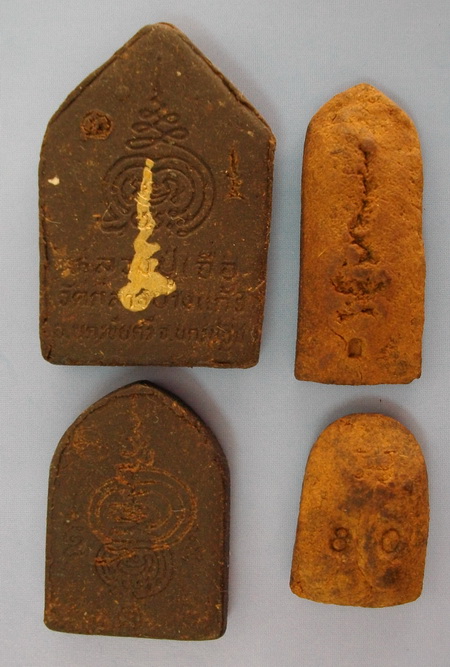 ผงยาจินดามณี หลวงปู่เจือ ชุดสุดคุ้ม ไม่แพงครับ 1500 บาท 