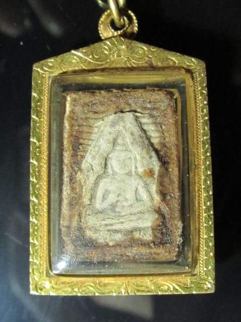 พระผงของขวัญ วัดปากน้ำ รบกวนผู้เชี่ยวชาญทุกท่านด้วยครับ