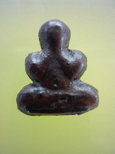 พระปิดตาหลวงพ่อทองสุข..ฟันธงให้ด้วยครับ...