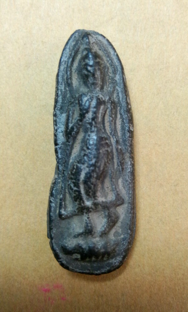 รบกานสอบถามพระรุ่นนี้ครับ