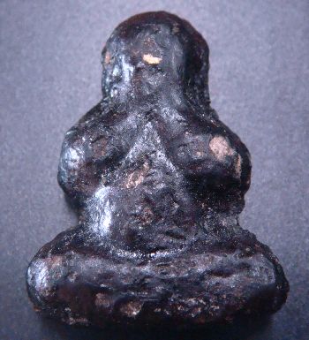 ฝากทุกท่านช่วยดูองค์นี้ทีครับว่าใช่หลวงพ่อทองสุขหรือเปล่าครับ