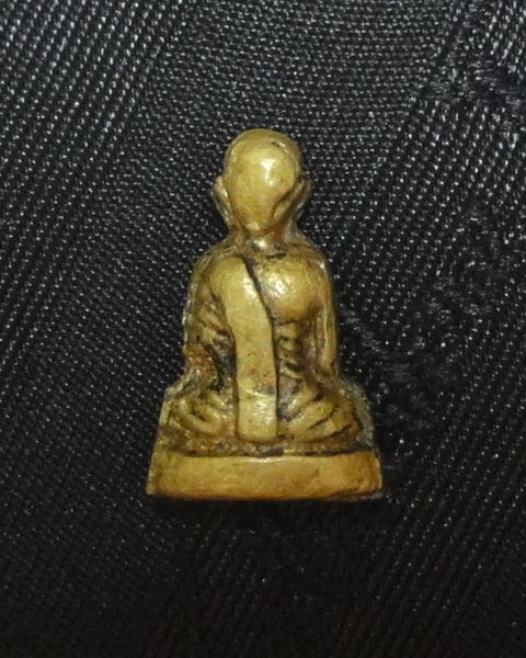 [Auto] เมืองพระเครื่อง - หลวงพ่อพรหม รุ่นแม่ชีกุหลาบ