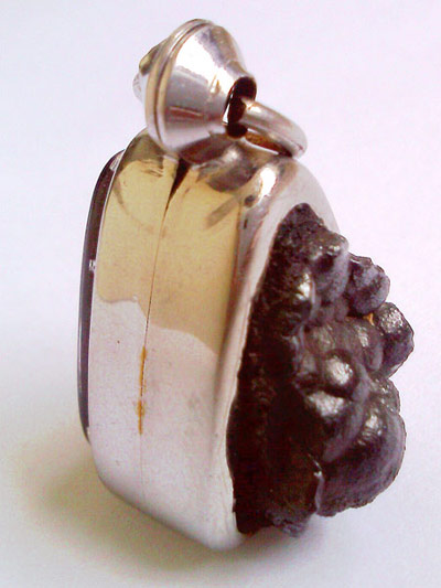 ช่วยดูว่า นี่คืออะไรครับ