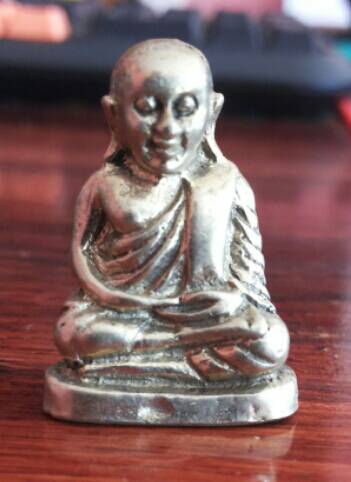 หลวงพ่อเงินรุ่นไหนแท้ไมครับ