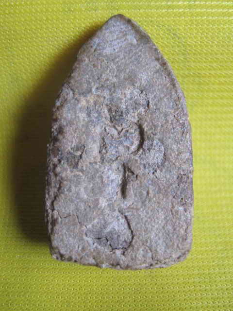 ช่วยหลวงปู่ทวดให้หน่อยครับไม่รูวัดไหนรุ่นอะไรขอบคุณครับ