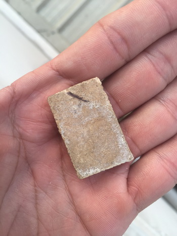 สอบถามคับ ไม่ทราบว่าแท้รึเปล่า 