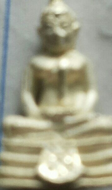 หลวงพ่อโสธรจิ๋วครับสอบถามผู้รู้น่อยครับ