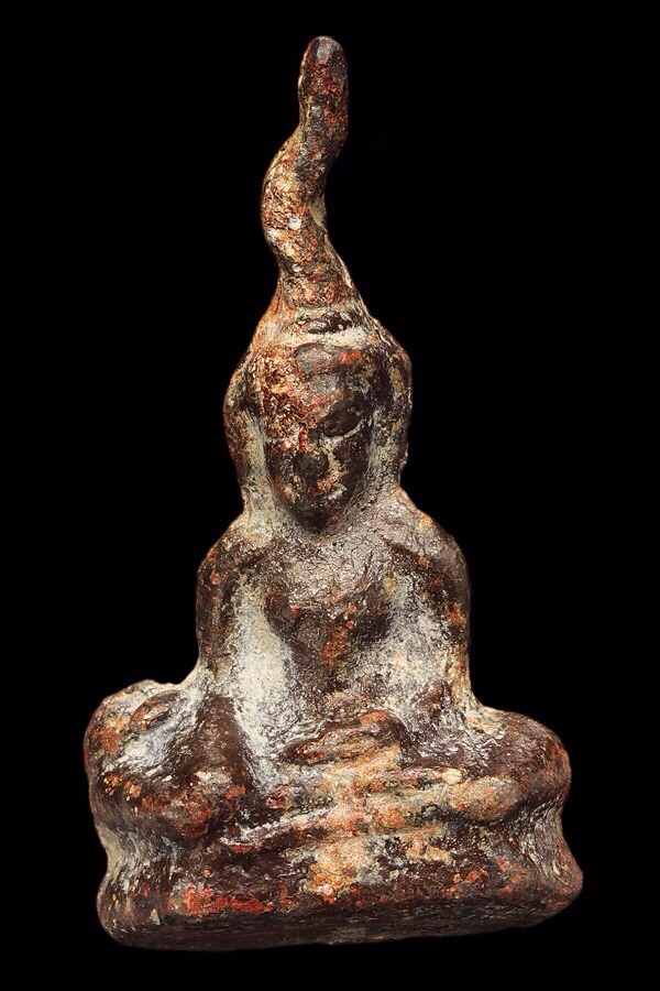 เรียนผู้รู้ โปรดแนะนํา พระท่ากระดานองค์นี้ เพื่อได้ทราบว่าดีหรือไม่ หากไม่ดีตรงไหนก็โปรดชี้แนะ