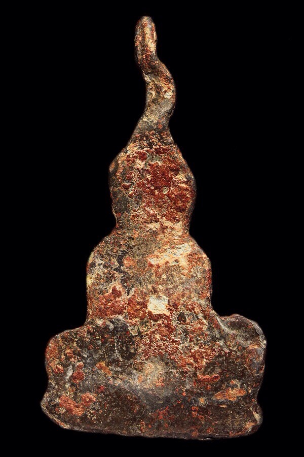 เรียนผู้รู้ โปรดแนะนํา พระท่ากระดานองค์นี้ เพื่อได้ทราบว่าดีหรือไม่ หากไม่ดีตรงไหนก็โปรดชี้แนะ