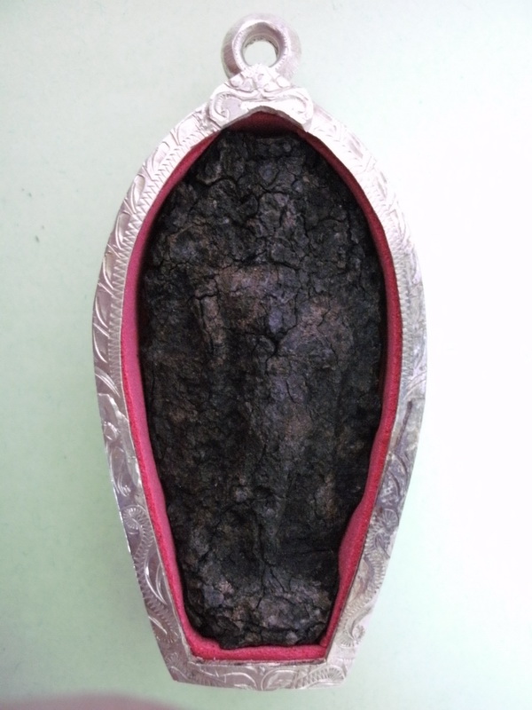 พระลีลากำแพงขาว เนื้อชินเงิน กรุเก่าของจริงคับ