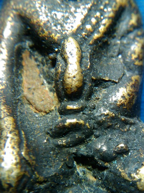 พระกริ่งท่านใดพอทราบบ้างครับ