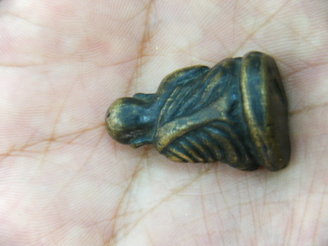 หลวงพ่อเงินครับ รุ่น ? รบกวนพี่น้อง ช่วยทีครับ