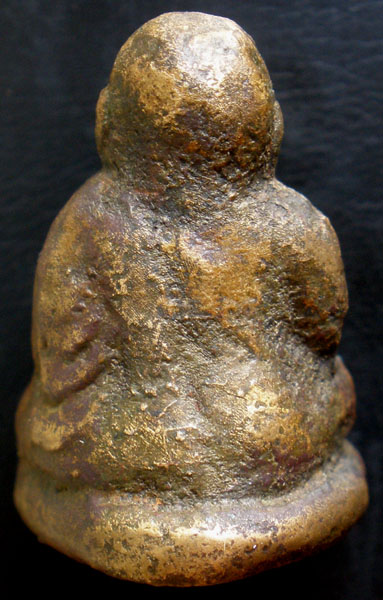 หลวงพ่อเงินพิมพ์ขี้ตาครับ   องค์ที่ 2