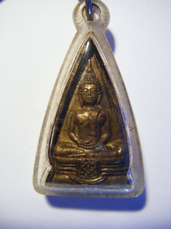 ขอโชว์สร้อยพระทั้งเส้นเลยแล้วกันนะครับ