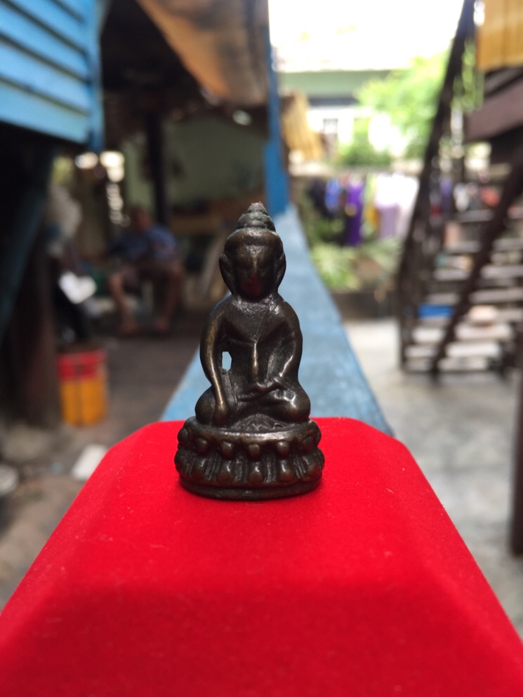 อยากทราบว่าพระกริ่งแท้หรือไม่แท้???