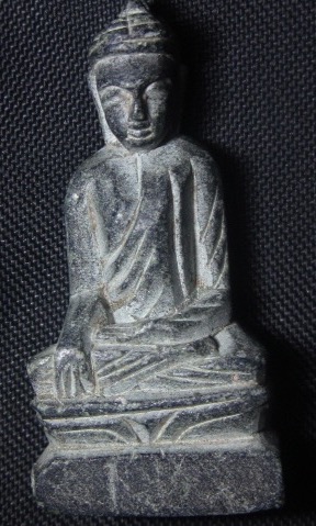 สอบถามพระแกะใช่นอแรดแกะไหมครับ