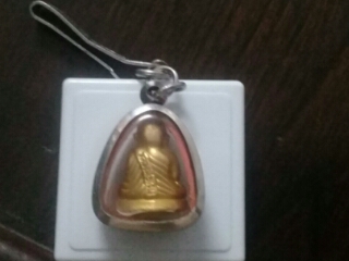 หลวงพ่อเงินเนื้อทองคำ ฐานตอกโค๊ต แจ่ไม่มีกริ่ง เป็นเนื้อทองคำแท้ รบกวนหน่อยครับ ใช่วัดบางคลานไหม