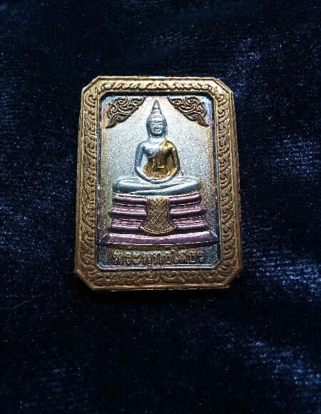 พระพุทธโสธรด้านหลังร.5 สามกษัตริย์สวยงามพร้อกล่อง