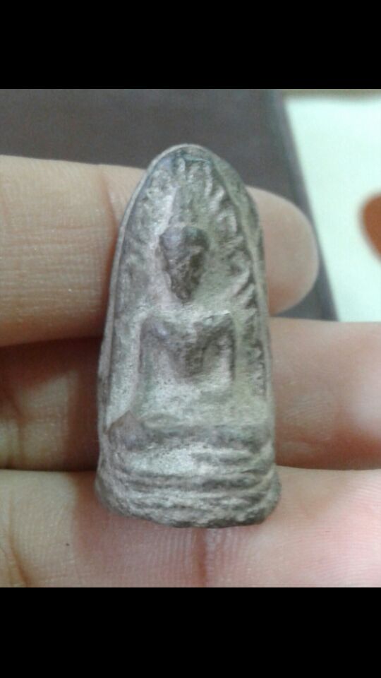 ดูพระให้หน่อยนะคะ 