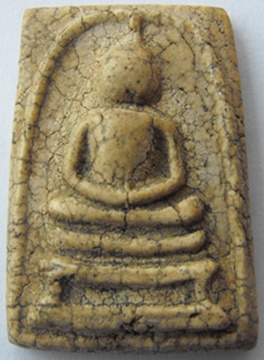 พระสมเด็จที่บ้านครับแต่ไม่รู้จักช่วยบอกรายละเอียดหน่อยครับขอบคุณครับ