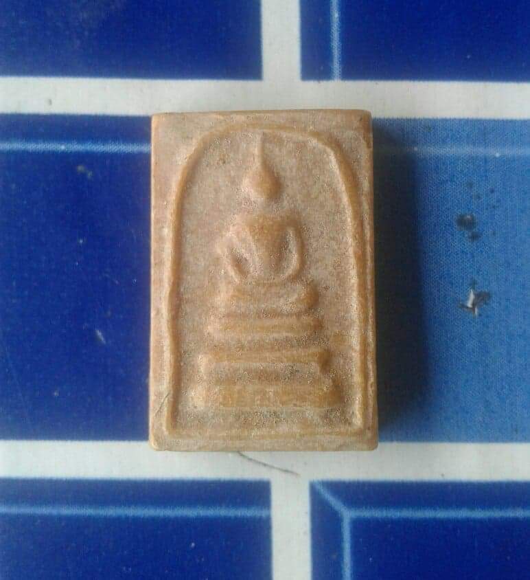 พระสมเด็จคะแนนหลวงปู่ดู่ เนื้อผงน้ำมัน วัดสะแก