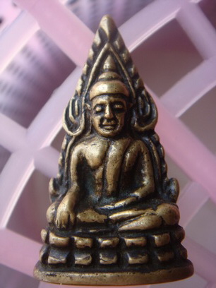 พระพุทธชินราชอินโดจีน ไม่รู้ว่าพิมไหนครับ แท้หรือป่าว ใครรู้ช่วยบอกที