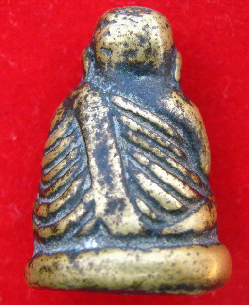 หลวงพ่อเงินครับรบกวนด้วยครับ  