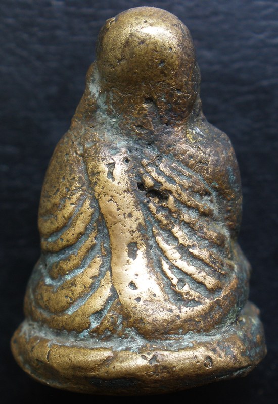 หลวงพ่อเงินพิมพ์ขี้ตา